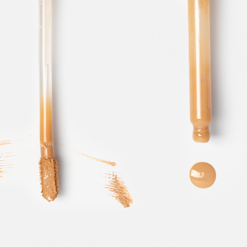 Lightweight concealer stick