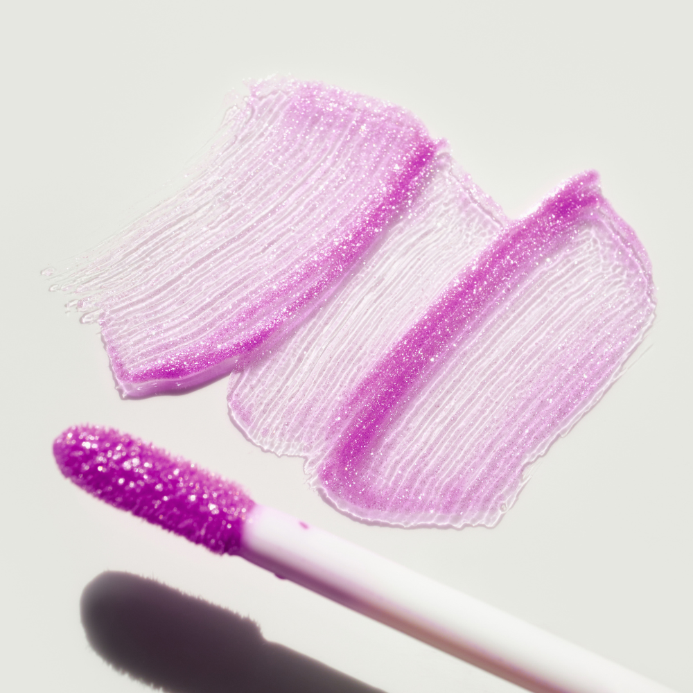 Hydrating lip gloss balm